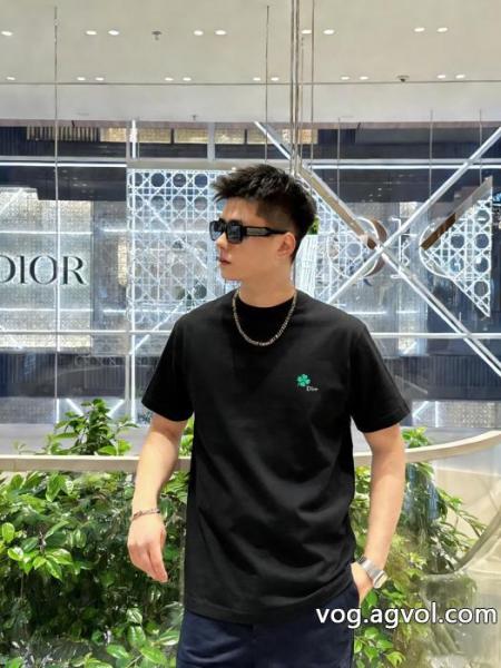 海外限定 高品質素材 2026限定新作Tシャツブランド コピー 着払いDIOR 0 