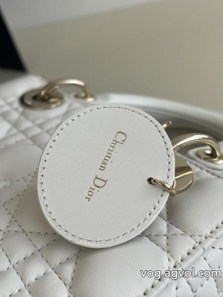     バッグDIORコピー ブランド 通販驚きの破格値本物保証 早期完売 医薬品個人輸入代行サイト.. 0 