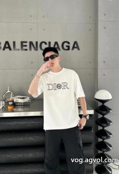 ブランド アクセサリー 激安DIOR半袖Tシャツおすすめ数量限定品 赤字超特価セール 限定大特価 0