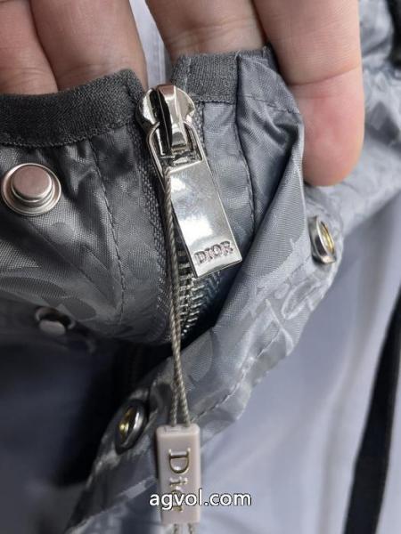 DIOR数に限りがある 斬新なデザイン 冬に爆発的な人気ジャケットブランド 偽物 通販 2