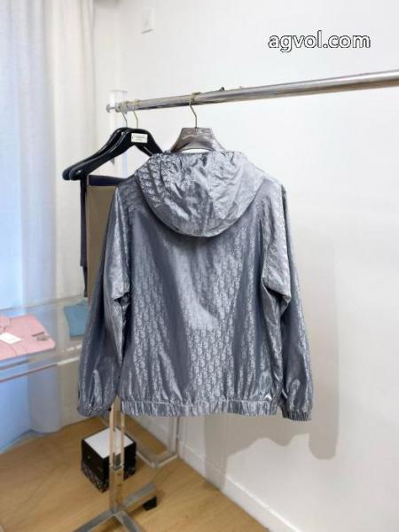 DIOR数に限りがある 斬新なデザイン 冬に爆発的な人気ジャケットブランド 偽物 通販 4