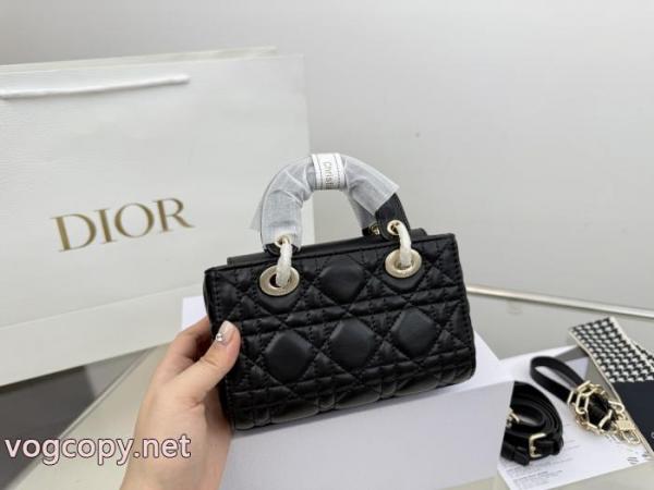 偽物 ブランド 激安バッグ永遠の定番 今流行 国内即発送込Dior 3