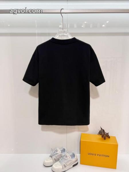 話題沸騰 洗練された印象 限定セールブランド コピー半袖TシャツDIOR 1