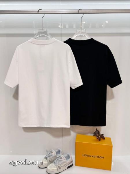 話題沸騰 洗練された印象 限定セールブランド コピー半袖TシャツDIOR 5