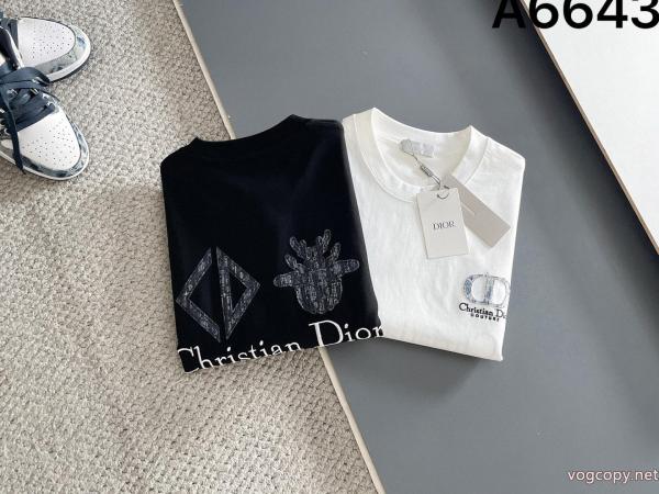 偽物 ブランド 販売Dior冬らしい品格が漂う 高品質 人気 高品質な半袖Tシャツ 0