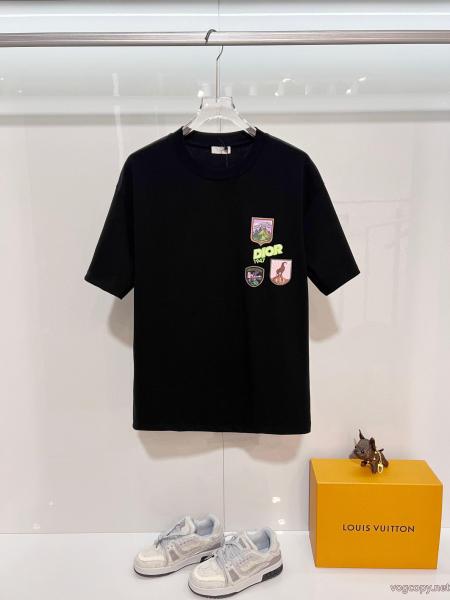 話題となった 今季重宝する 絶対欲しい半袖Tシャツ偽物 ブランドDior 0