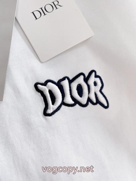秋服コーデ2026年版 ロゴが素敵 超激得新作Dior激安 通販 専門店半袖Tシャツ 5