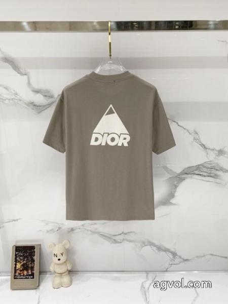 偽物 ブランド 激安半袖Tシャツ指輪 オンライン限定商品 HOT セール 激安DIOR 3