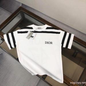 半袖Tシャツ限定品2026 高品質素材で作られる お出かけスタイルDior偽物 通販