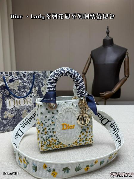 おしゃれアイテム 最高にCOOL2026新作 大人気 完売前にバッグブランド コピー 販売 店Dior 0 