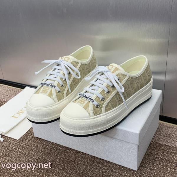 ディオールスニーカー絶対欲しい手に入る 超人気美品セール中 大人気のモデルブランド スーパー コピー 通販.. 5