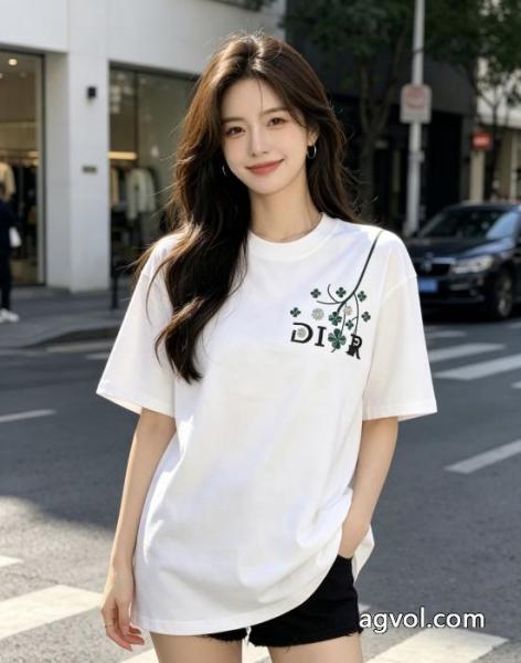 DIOR半袖Tシャツ清涼感 人気モデル雑誌掲載 幅広く使えるブランド コピー ショップ 5