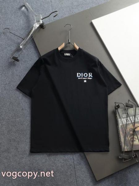 話題性が高い 魅力をプラス SALE特価ブランド 偽物 激安半袖TシャツDior 4