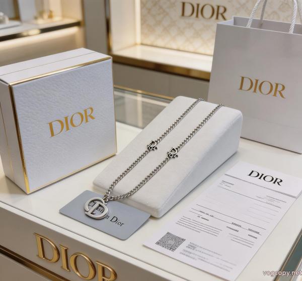 ブランド コピー ショップDior    アクセサリー男女共用 数量限定大得価 季節感をプラス人気商品. 0 