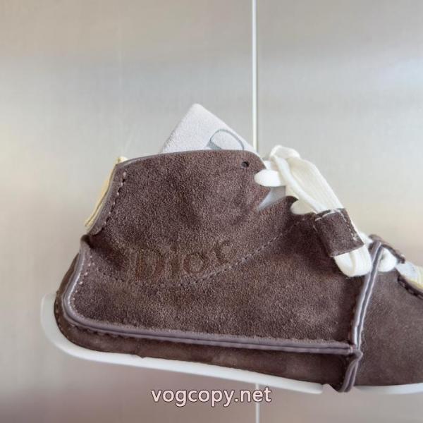ブランド 品 コピー重宝するアイテム 大人のセンスを感じさせる  きちんと感が強いディオールスニーカー.. 5 