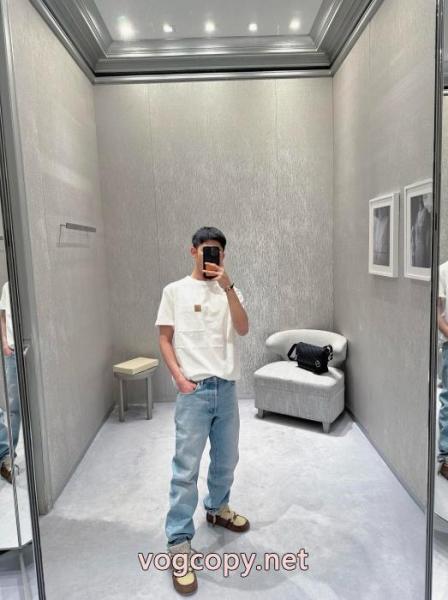 コピー 品 ブランドDior半袖TシャツVIP価格26SS海外発 雑誌掲載ブランド 大胆なスリット上品 4