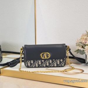     最安価格新品 セールで入手! 人気の春夏新作再登場DIORブランド 品 激安 通販..