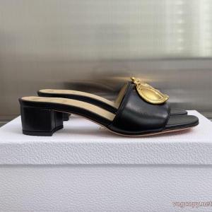     Diorスーパー コピー ブランド人気急上昇 新作アイテム 一番おしゃれ春夏トレンド..