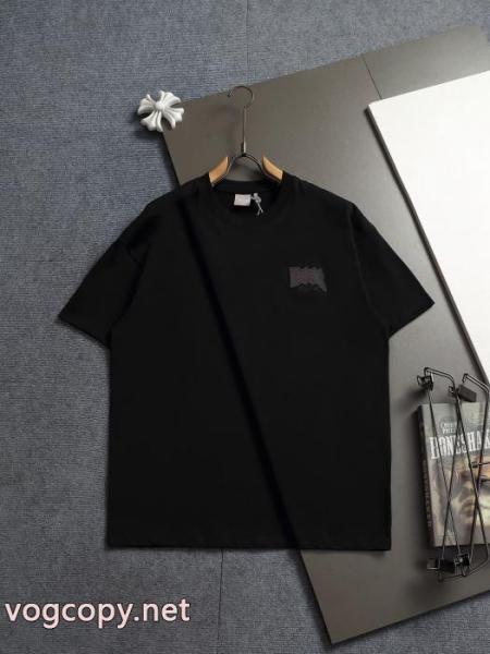 今年もトレンド 洗練された雰囲気 ギフト最適Diorブランド 偽物 激安 通販半袖Tシャツ 1