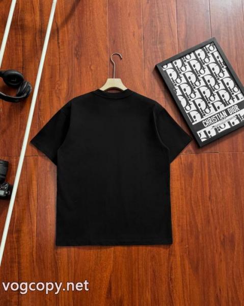 使い勝手の良い 圧倒的人気アイテム 2026限定 超レア半袖TシャツDiorスーパー コピー 通販 優良 1