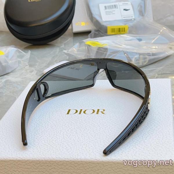 サングラスDiorブランド 品 激安 通販爆買い新品 完売間近 上品でファッション.. 5