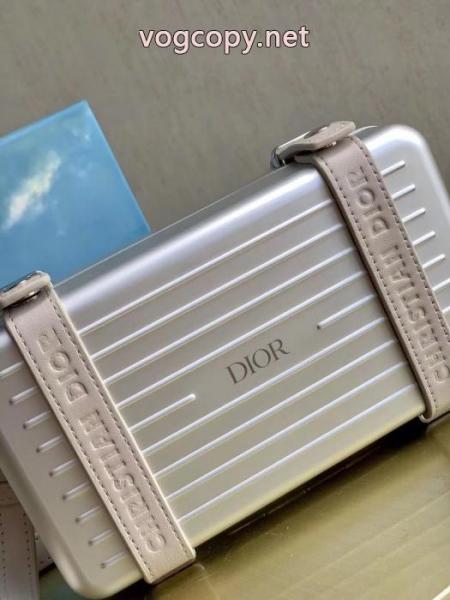 Diorブランド コピー ショップ完売必至 高級感ある 実用性は勿論バッグ. 2