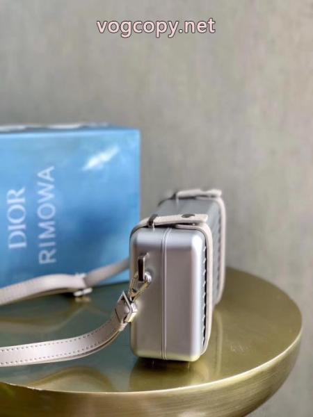 Diorブランド コピー ショップ完売必至 高級感ある 実用性は勿論バッグ. 4