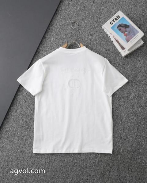 即納品 主役に負けない存在感 店舗完売品半袖Tシャツ通販 ブランドDIOR 1