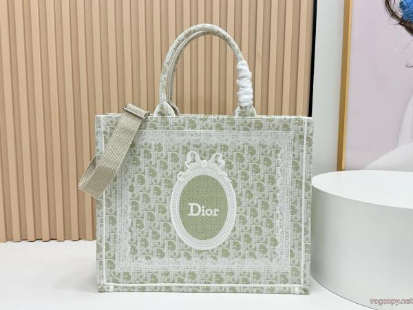 Dior激安通販 活躍アイテム 秋冬シーズン継続トレンド新着バッグブランド コピー 専門店. 0