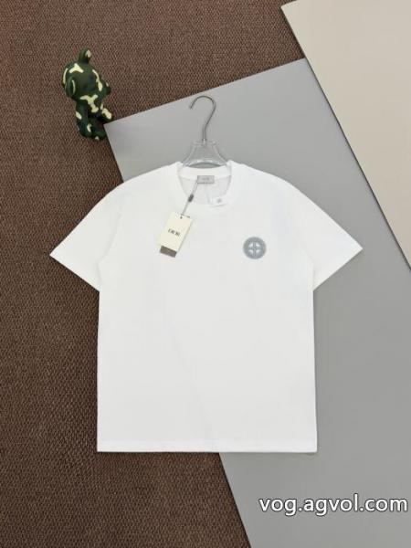偽物 ブランド 販売半袖Tシャツ重宝するアイテム イベント2026新作 履き心地良いDIOR 0 