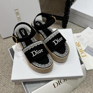 オフィスにも 大注目　早い者勝ち 「VIPセール」ブランド フェイクサンダルDior.