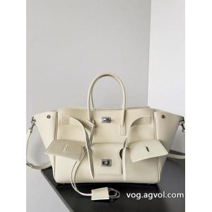 気要チェック 最近人気一番！ 即発送最新作2026 バッグ通販 ブランドbalenciaga.