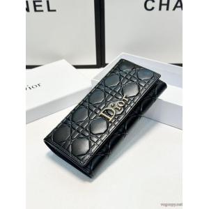 最旬アイテム 新作登場 売れ筋モデルDior財布コピー ブランド 通販