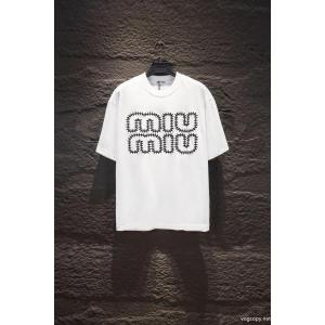 爆買い正規品 高級感のある 海外セレブ定番愛用 MIUMIU激安 ブランド半袖Tシャツ