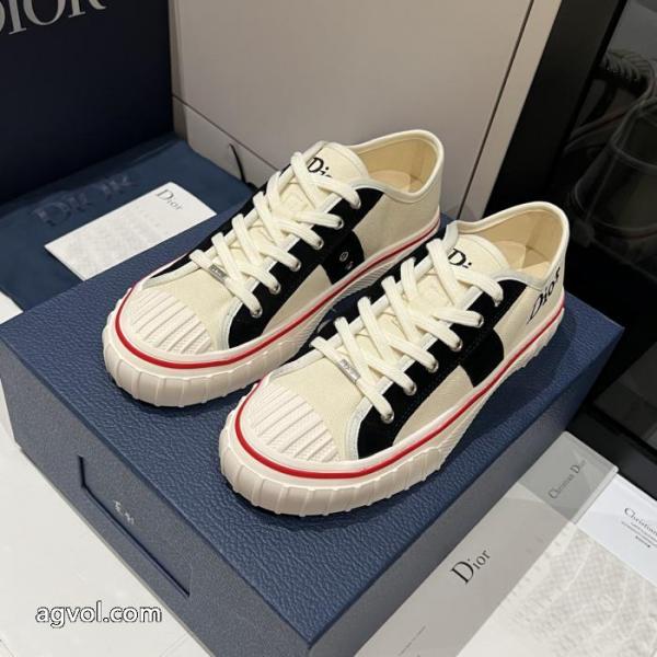 最新版おすすめ商品 おススメの秋冬アイテムをCHECK 完売在庫確保スーパー コピー 販売ディオールスニーカー.. 3