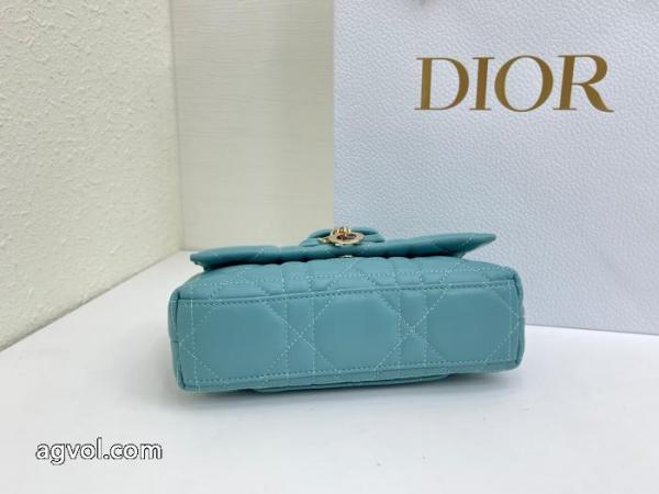 ブランド コピーバッグ長く愛用出来る一品 新作愛用セレブ多数 総合ランク高きアイテムDIOR.. 3