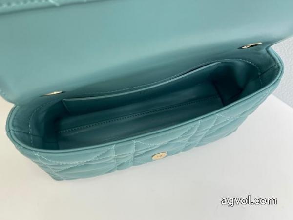 ブランド コピーバッグ長く愛用出来る一品 新作愛用セレブ多数 総合ランク高きアイテムDIOR.. 6