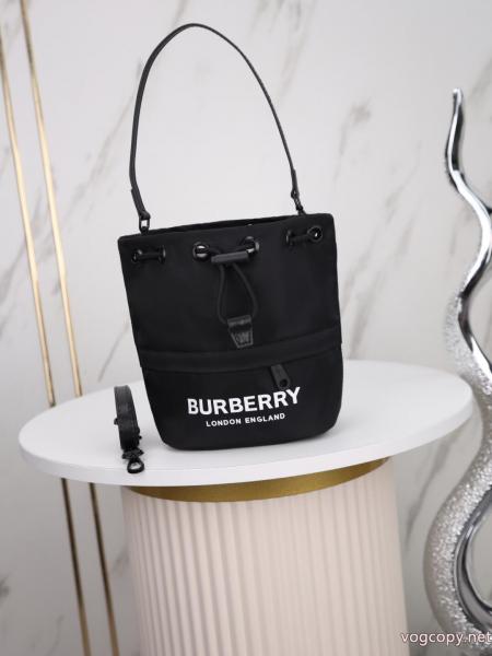 世界中で爆発的人気 個性的なデザイン  ファッション 人気スーパー コピー 品 バッグBURBERRY. 0 