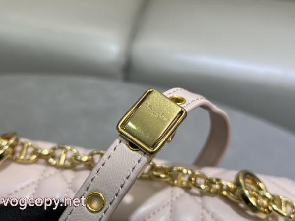 Diorバッグ偽物 ブランドお洒落スタイル 大人着用可 驚きの破格値人気. 5 