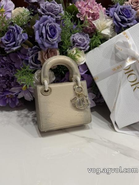 DIORブランド コピー バック バッグ数量限定爆買い ユニークな ゆったりふんわり着心地. 0