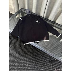 大人気商品再入荷! カジュアルなスタイル 新作期間限定セールLOUIS VUITTONコピー ブランドコート