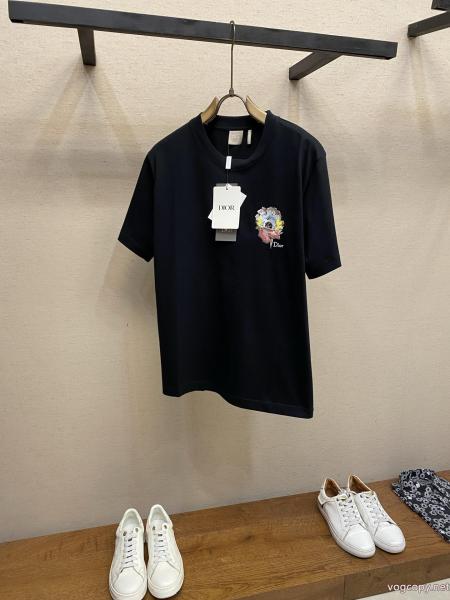 ブランド 品 コピーTシャツ新作多色!! 高級感がアップ オフスタイル！ディオール. 0 