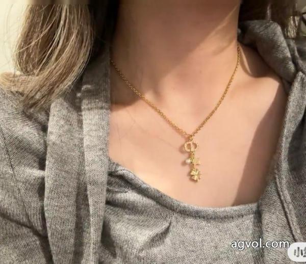 ブランド 偽物 激安 通販新着入荷 定番の魅力 美品ネックレスDIOR 3