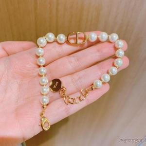 偽物 ブランドディオール一目ぼれ可愛すぎ 肌寒い季節に欠かせない 秋先や冬にぴったりの新作アクセサリー..