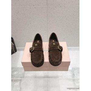 話題沸騰中  最新秋冬トレンドをチェック 足下注目してくれるミュウミュウブランド コピー バックパンプス.