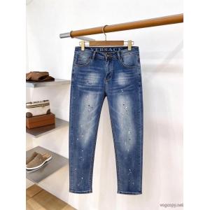お洒落上級者 暖かな着心地 HOT新作登場ブランド 通販店VERSACEジーパン
