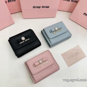 MIUMIUお手頃価格 特別人気感謝SALE 話題人気商品ブランド 偽物財布